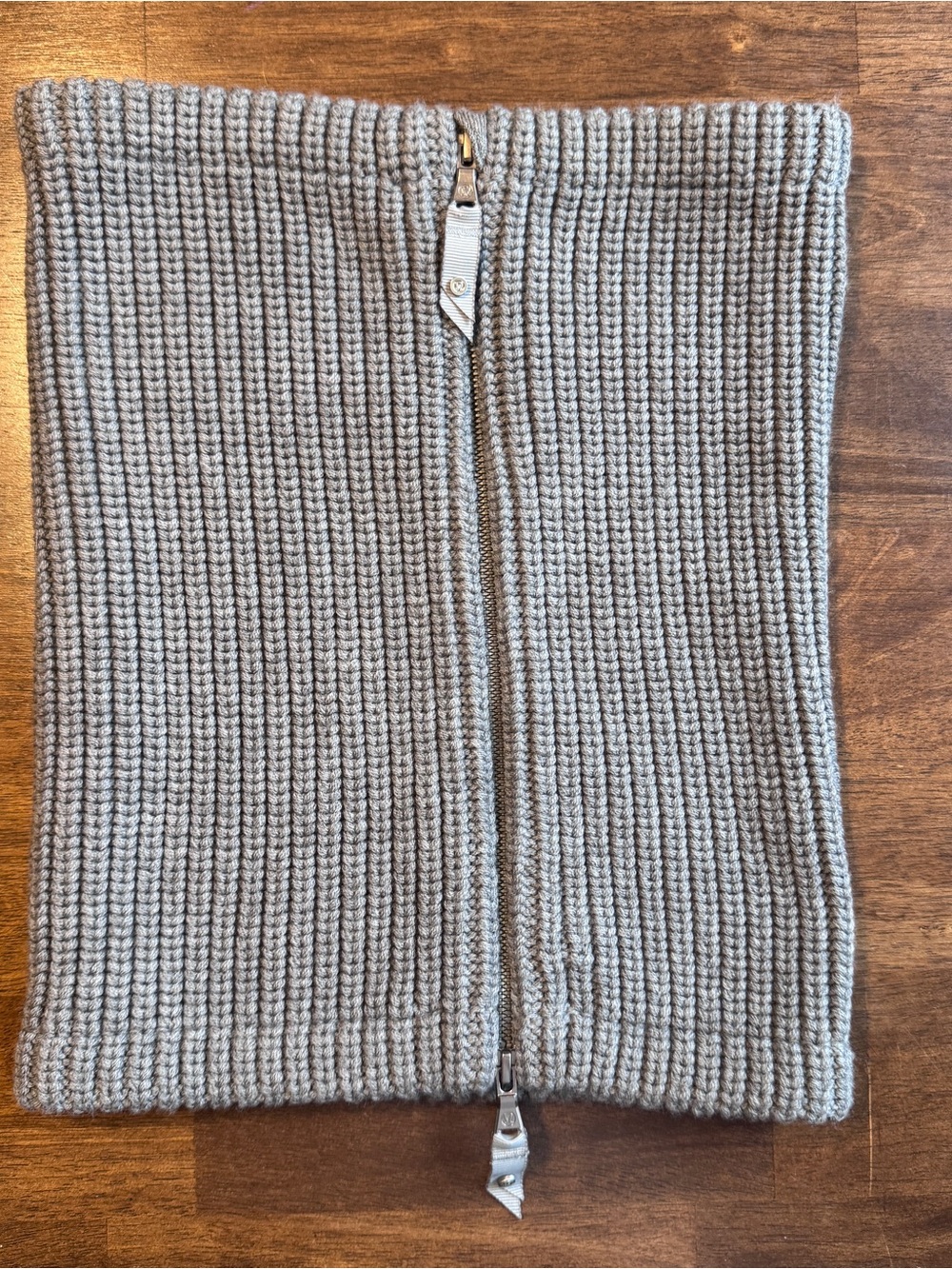 Lululemon Falling Freely Neck Warmer 100% Merino Wool Gray O/S Full Zip